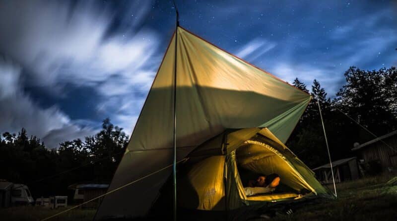 campeggio libero in tenda nella regione Marche